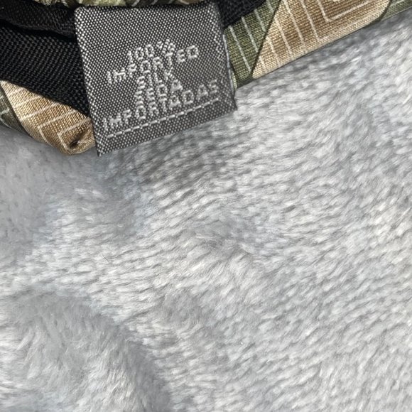 Stafford Mens Neck Tie Green Brown Geometric Print 100% Silk Made in USA - Picture 6 of 11